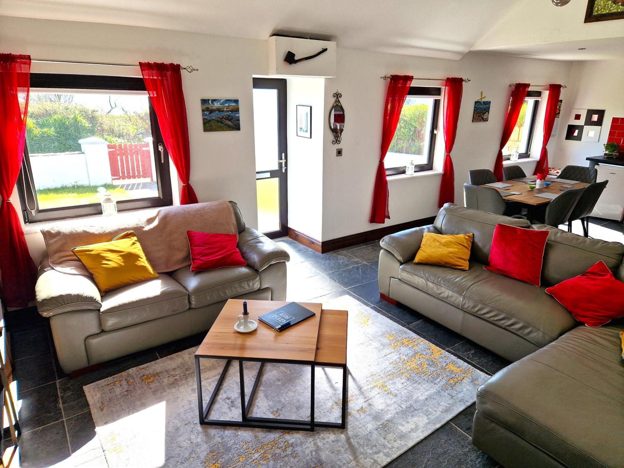 Shore Cottage - Cosy Comfort At The Sea Knights Town Exterior foto
